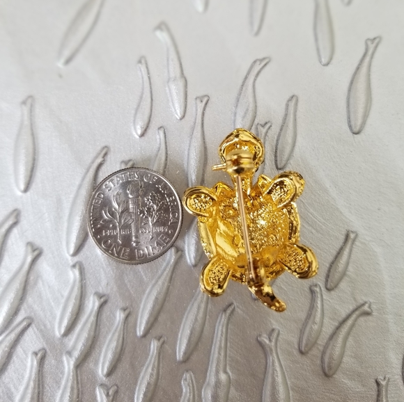 NWT-  💥*2/$20 Bejeweled Sea Turtle Brooch Pin - Picture 4 of 10